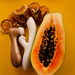 viajar con juguetes eroticos 300x300 - Tips for traveling with sex toys