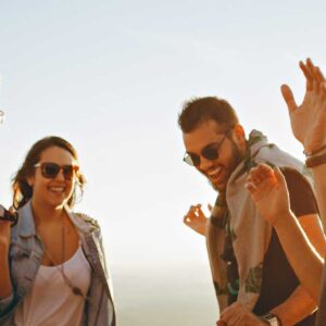 relaciones sociales 300x300 - Why are social relationships important?