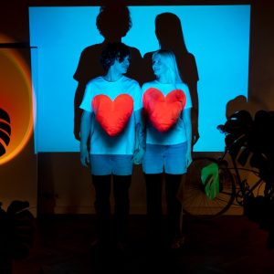 Los mejores consejos para separar la fantasia del cine erotico de la realidad 300x300 - Top tips for separating erotic film fantasy from reality